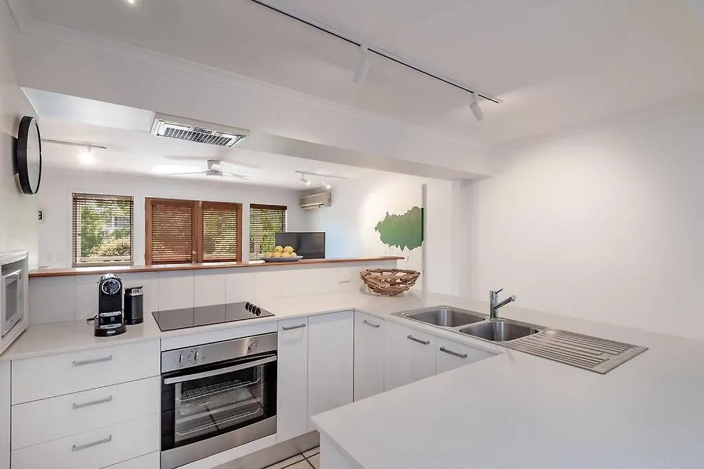 Noosa River Resort Apartment On Gympie Terrace Noosaville Australia