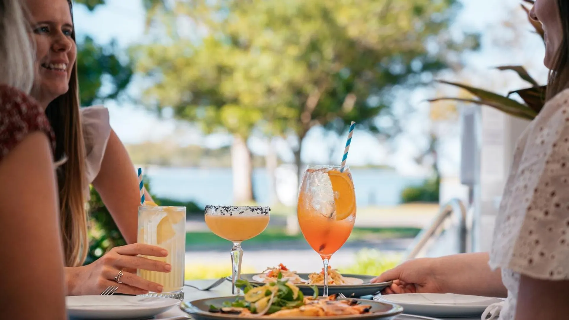 Noosa River Resort Apartment On Gympie Terrace Noosaville