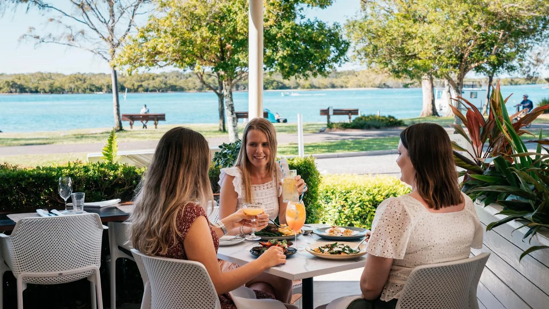 Noosa River Resort Apartment On Gympie Terrace Noosaville Australia